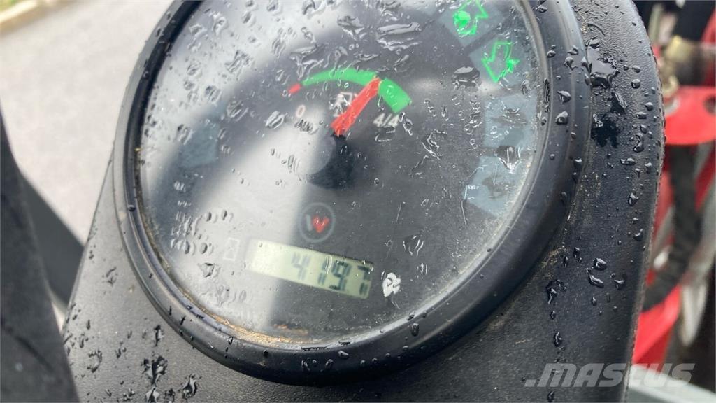 Weidemann 1160 Čelní nakladače a rypadla