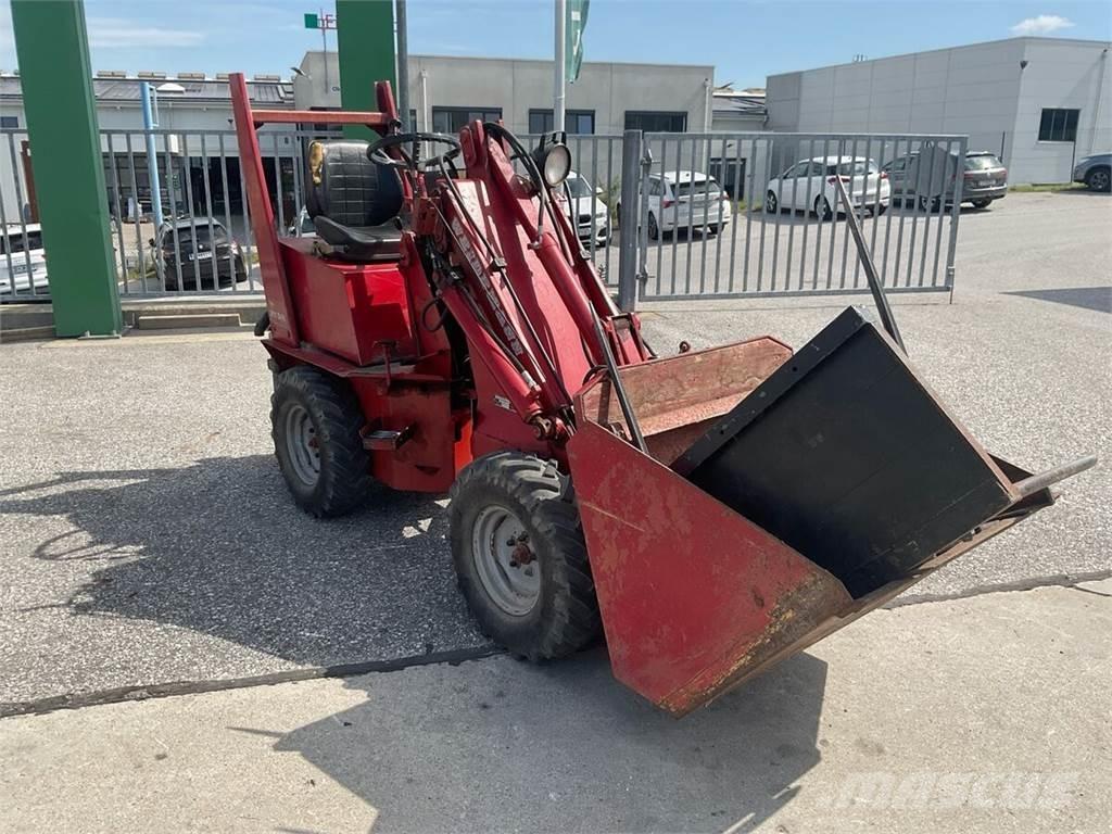 Weidemann 911D/R Čelní nakladače a rypadla