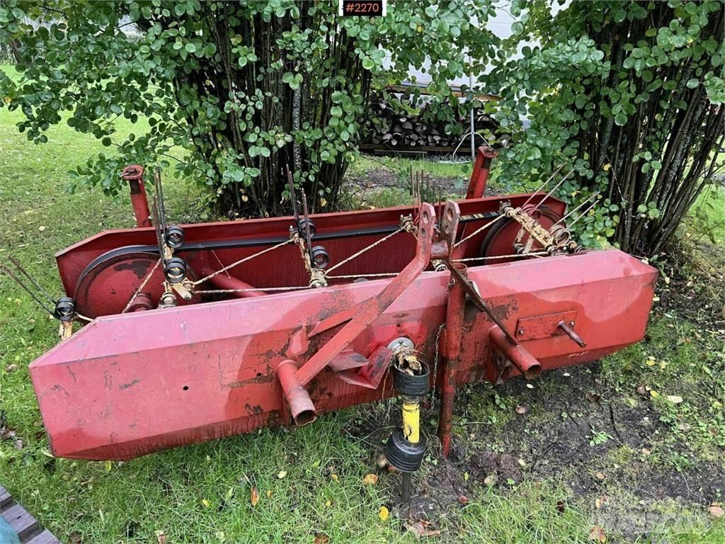 Akron Kombi 10 Stroje na sklizeň pícnin-příslušenství