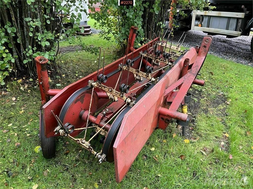 Akron Kombi 10 Stroje na sklizeň pícnin-příslušenství