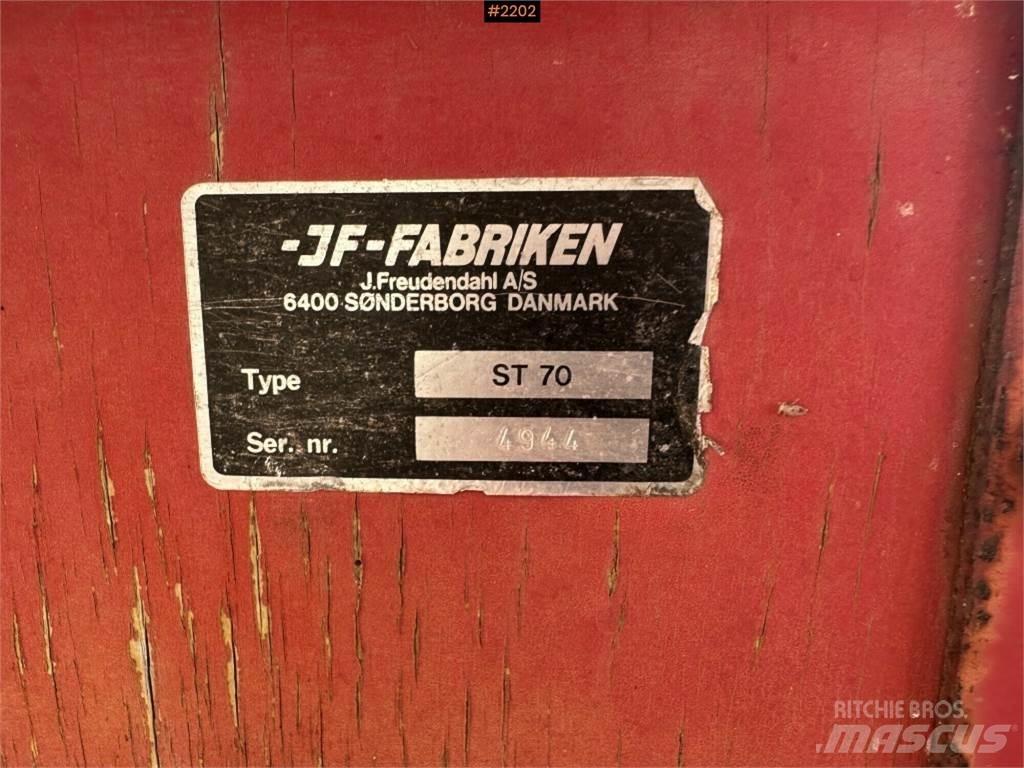 JF ST70 Rozmetadla chlévské mrvy