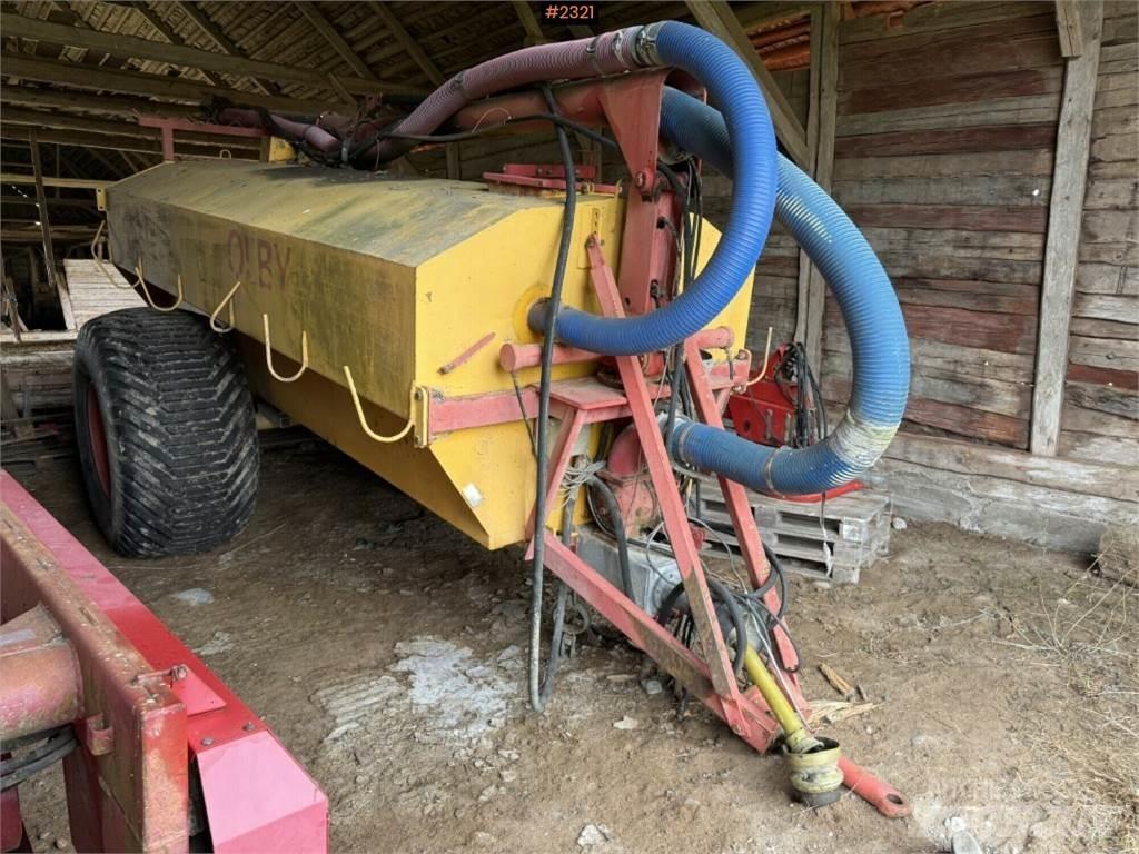 Olby 10B30 Rozmetadla chlévské mrvy