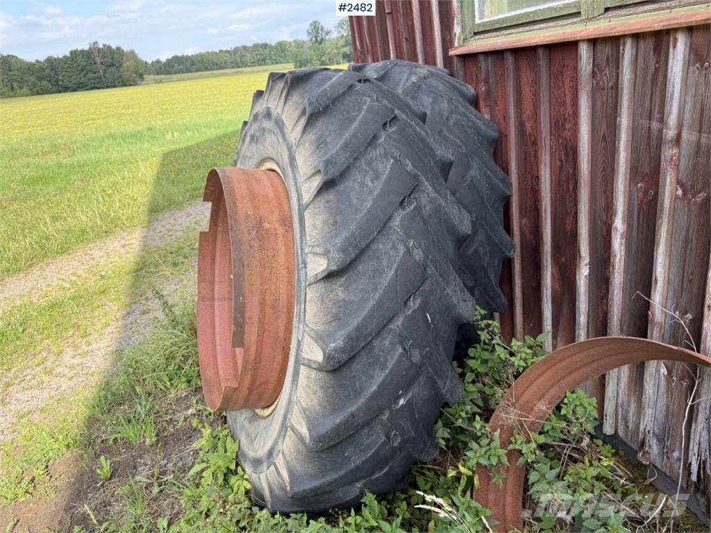  Traktordäck okänt Příslušenství