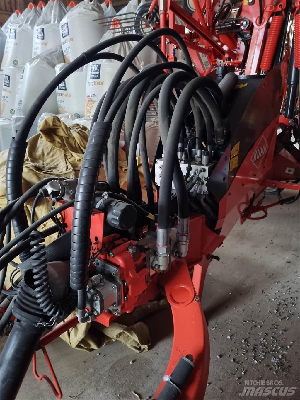 Kuhn GA 13131 Stroje na sklizeň pícnin-příslušenství