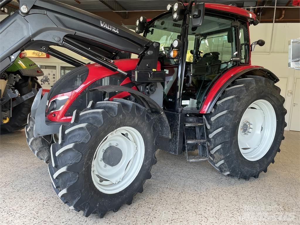 Valtra 135LH Traktory