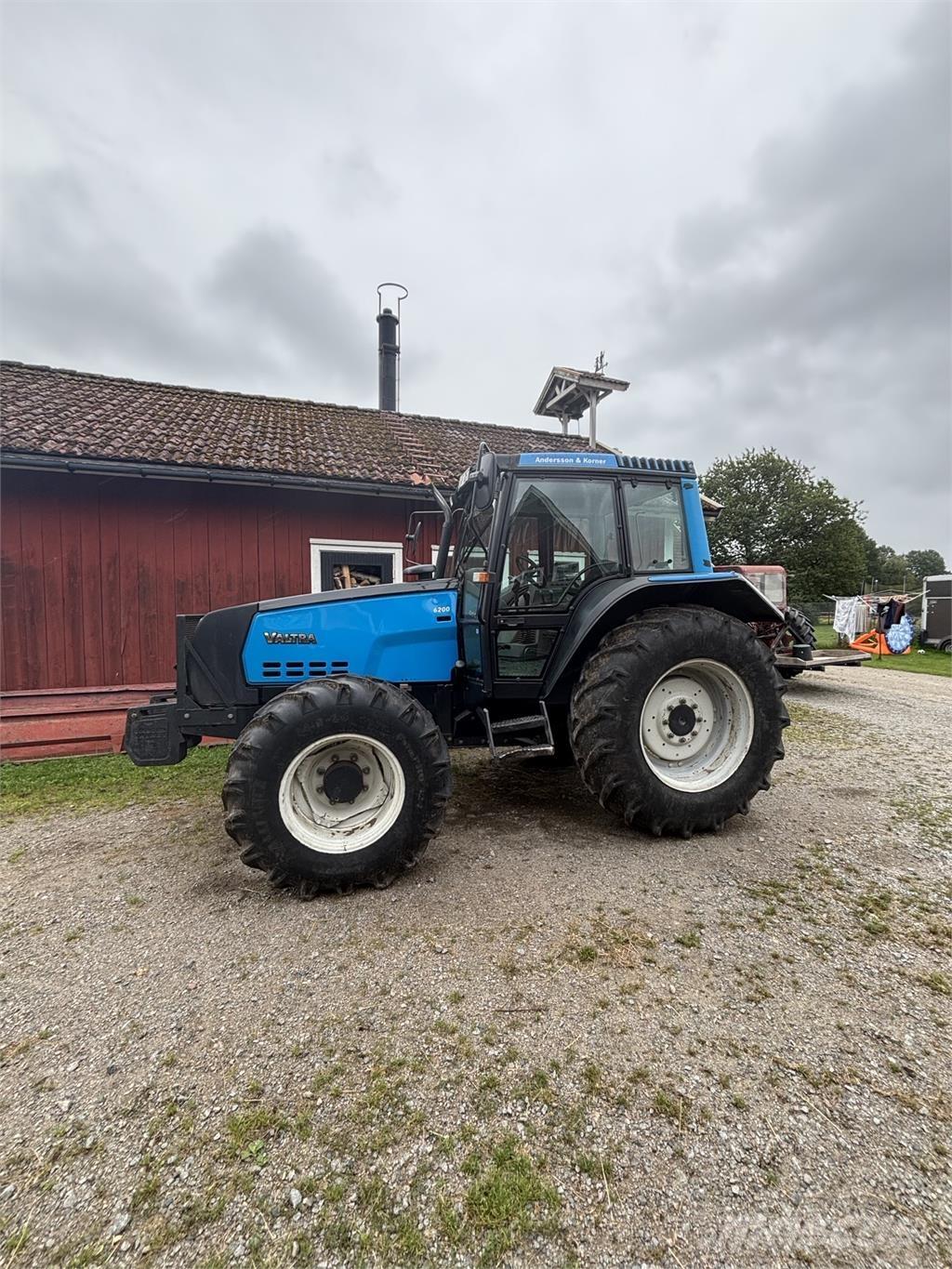 Valtra 6200 Traktory