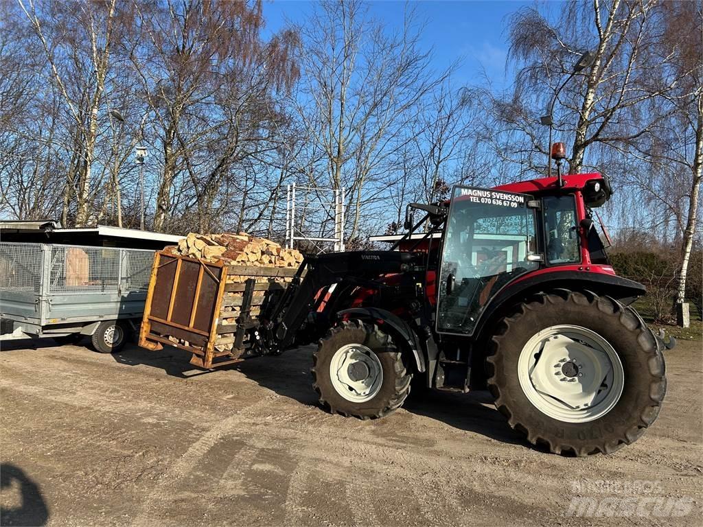 Valtra 85SH Traktory