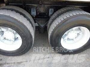 Ford L9000 Sklápěče