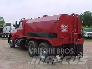 Mack R690ST Cisterny na vodu