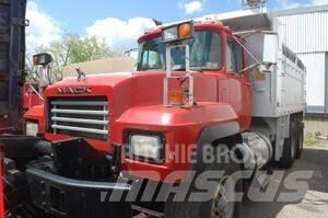 Mack RD688S Sněžné pluhy, přední sněhové radlice