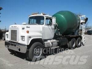 Mack RS686LS Další