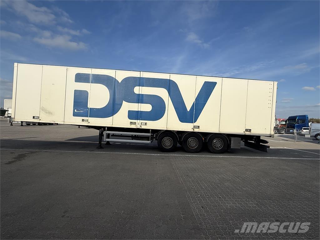 Ekeri 33 pl. Skříňové návěsy