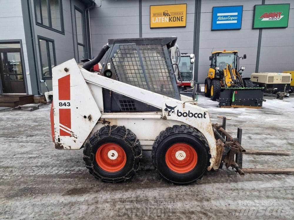 Bobcat 843 Smykem řízené nakladače