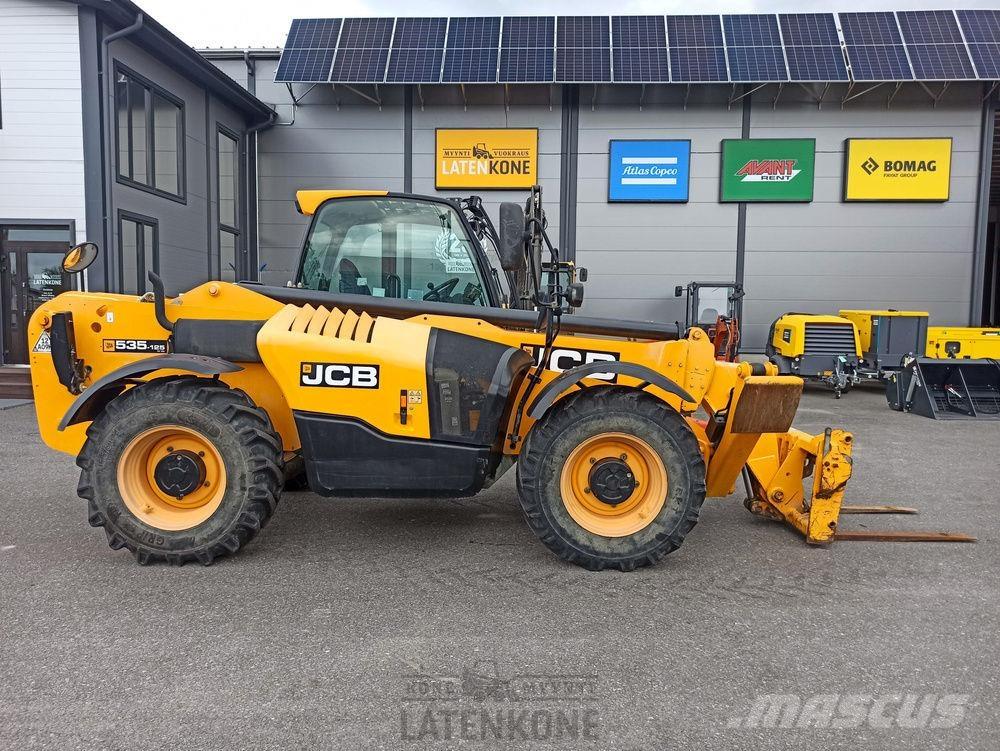 JCB 535-125 kurottaja Teleskopické manipulátory