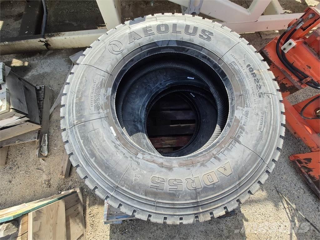 Aeolus ADR55 Pneumatiky, kola a ráfky