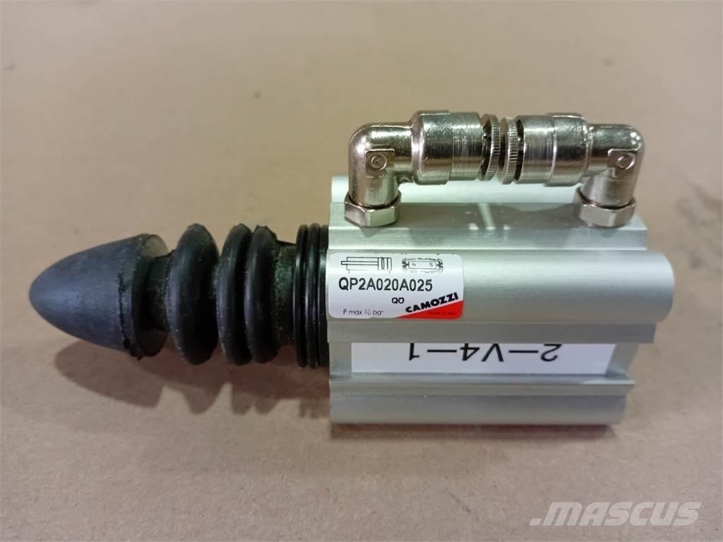  CAMOZZI QP2A020A025 Doprava – ostatní