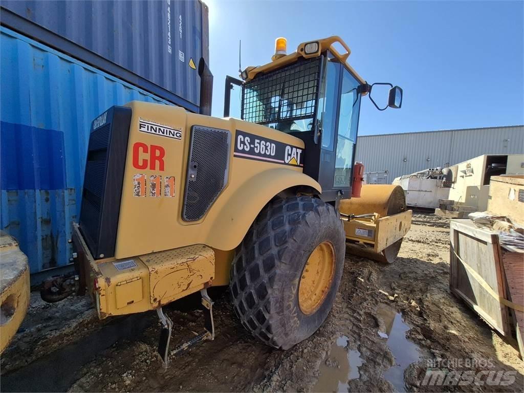 CAT CS-563D Tahačové válce