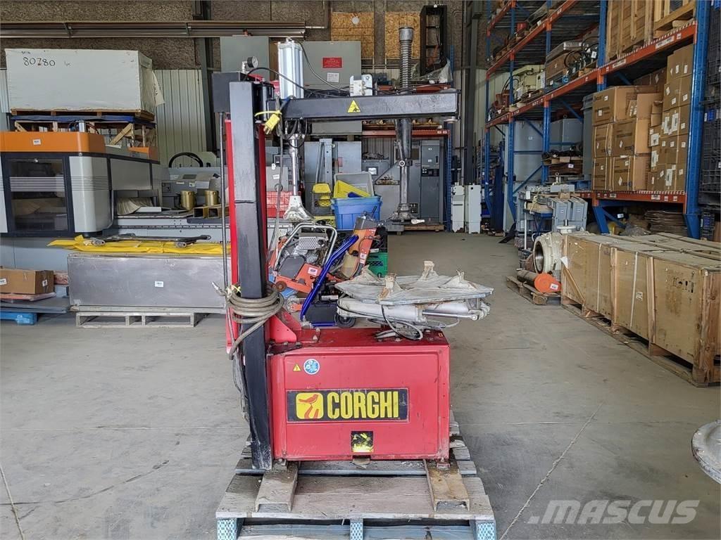Corghi A9824 Pneumatiky, kola a ráfky
