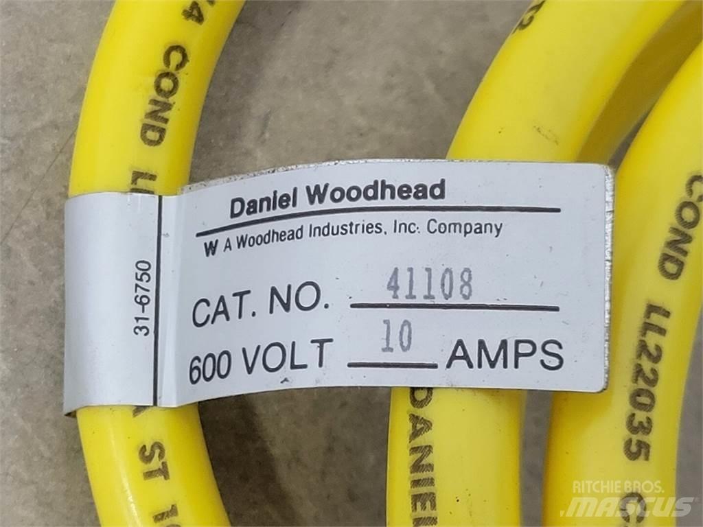  DANIEL WOODHEAD 41108 Stavebnictví - ostatní