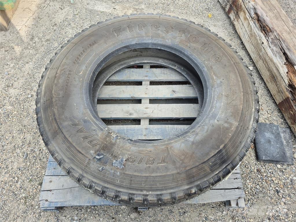 Firestone  Pneumatiky, kola a ráfky