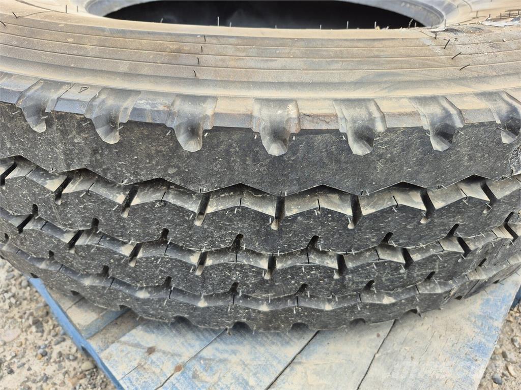 Firestone  Pneumatiky, kola a ráfky
