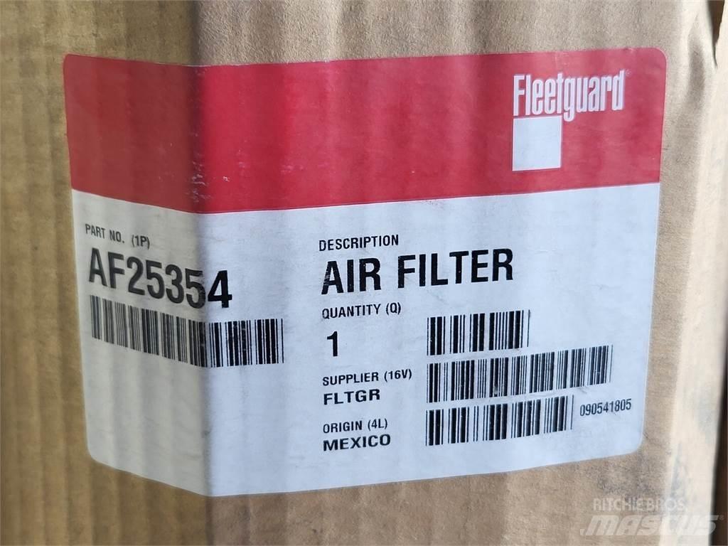 Fleetguard AF25354 Stavebnictví - ostatní