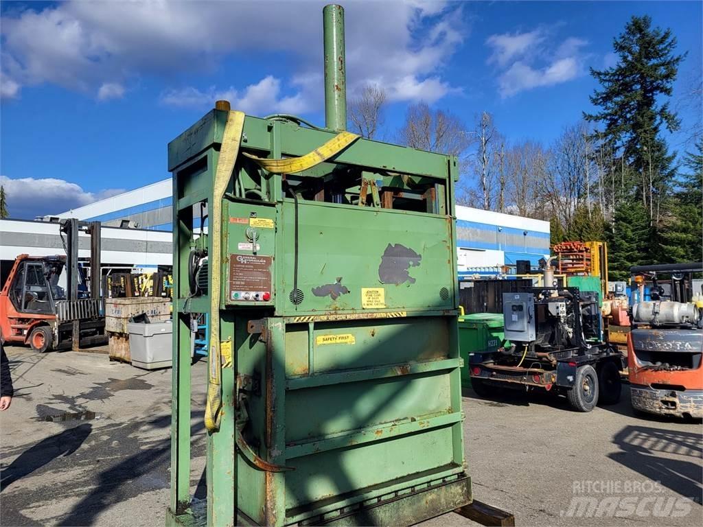 General HYDRAULICS Stroje na sklizeň pícnin-příslušenství