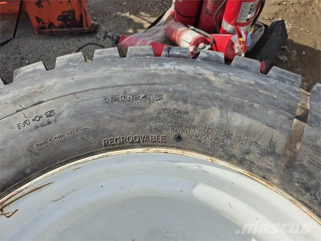 Goodyear G177 Pneumatiky, kola a ráfky