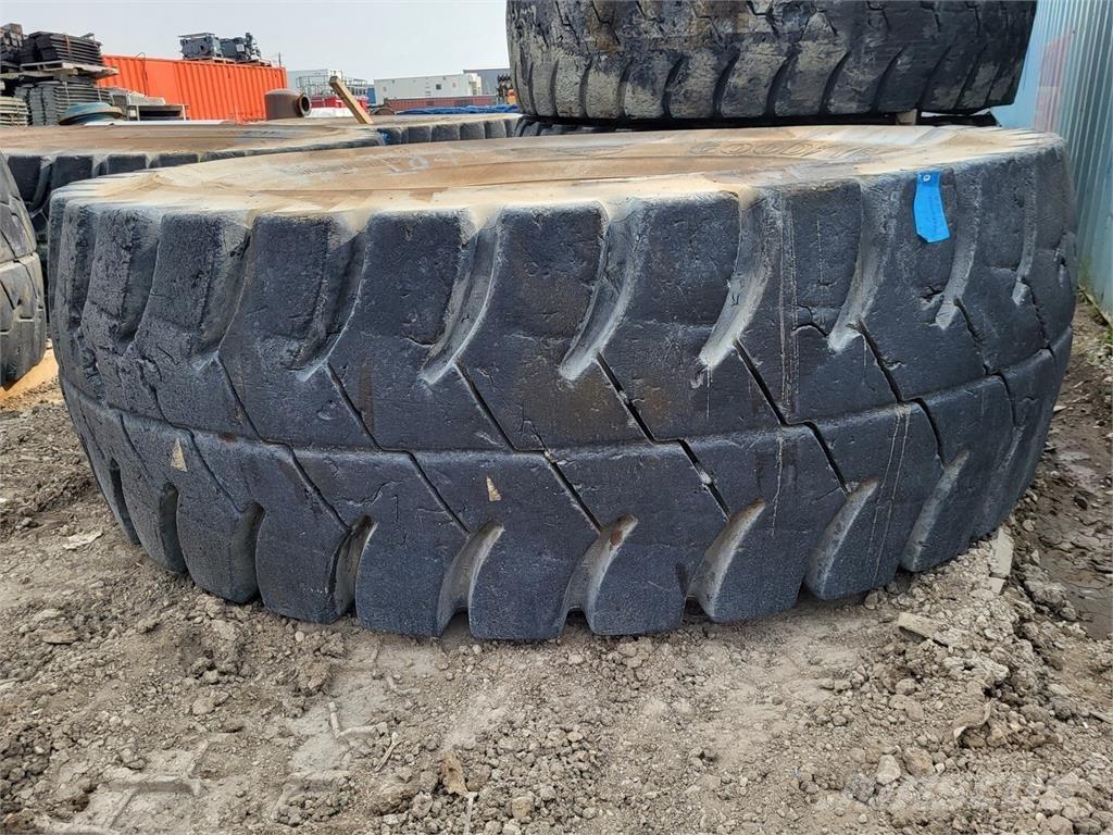 Goodyear RM-4B+ Pneumatiky, kola a ráfky