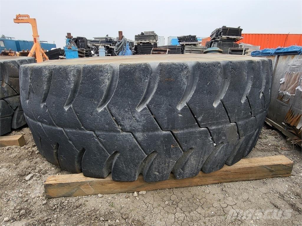 Goodyear RM-4B+ Pneumatiky, kola a ráfky