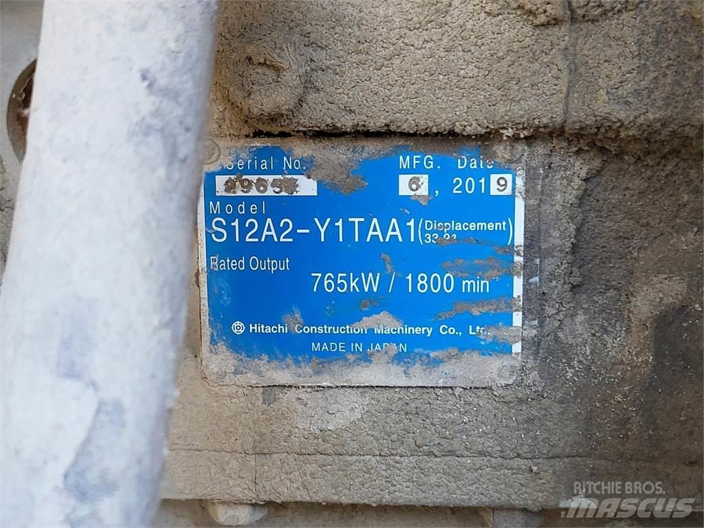 Hitachi S12A2-Y1TAA1 Motory