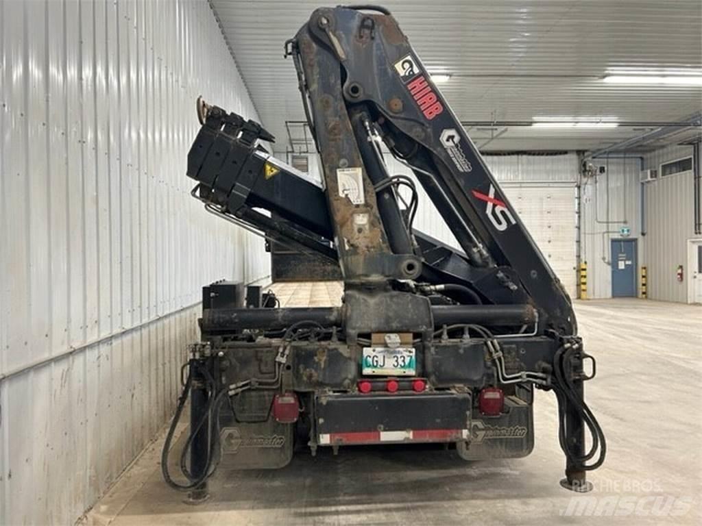 International 4900 Užitkové stroje