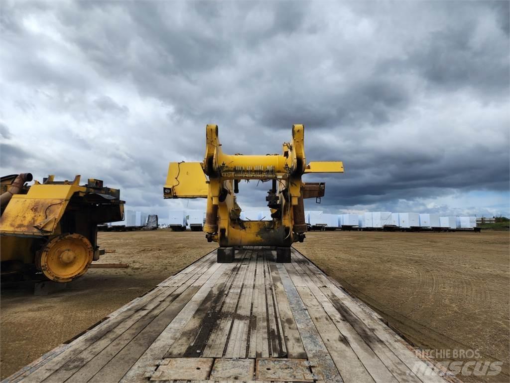 Komatsu  Kloubové dempry
