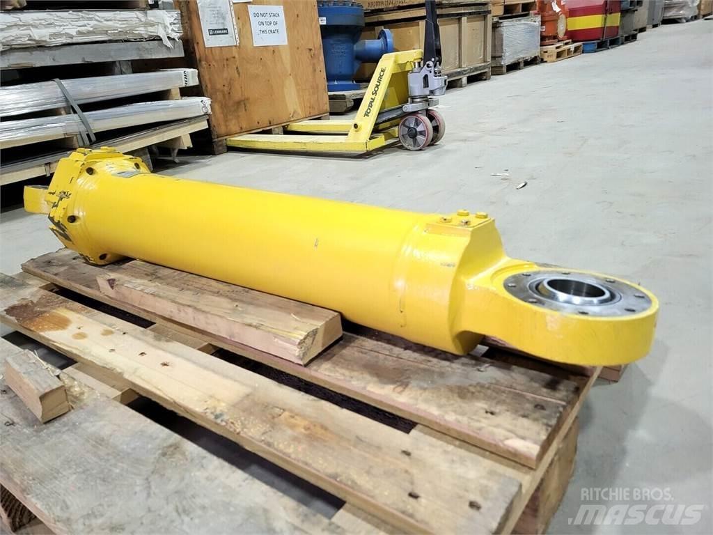 Komatsu EL7952 Kloubové dempry