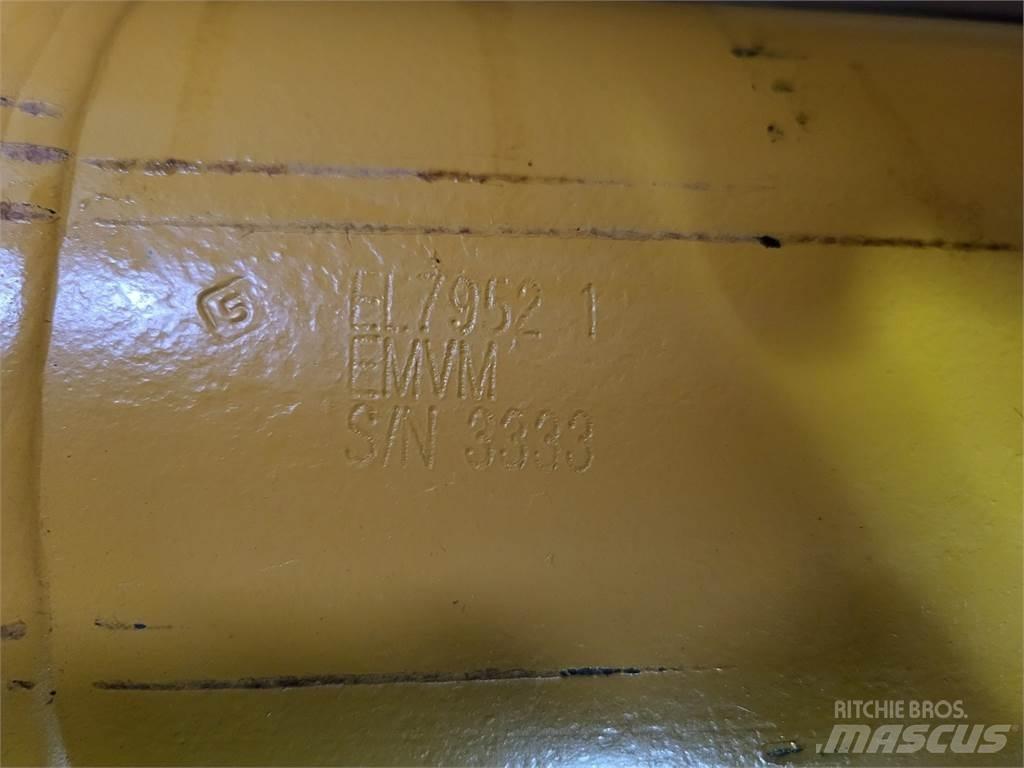 Komatsu EL7952 Kloubové dempry
