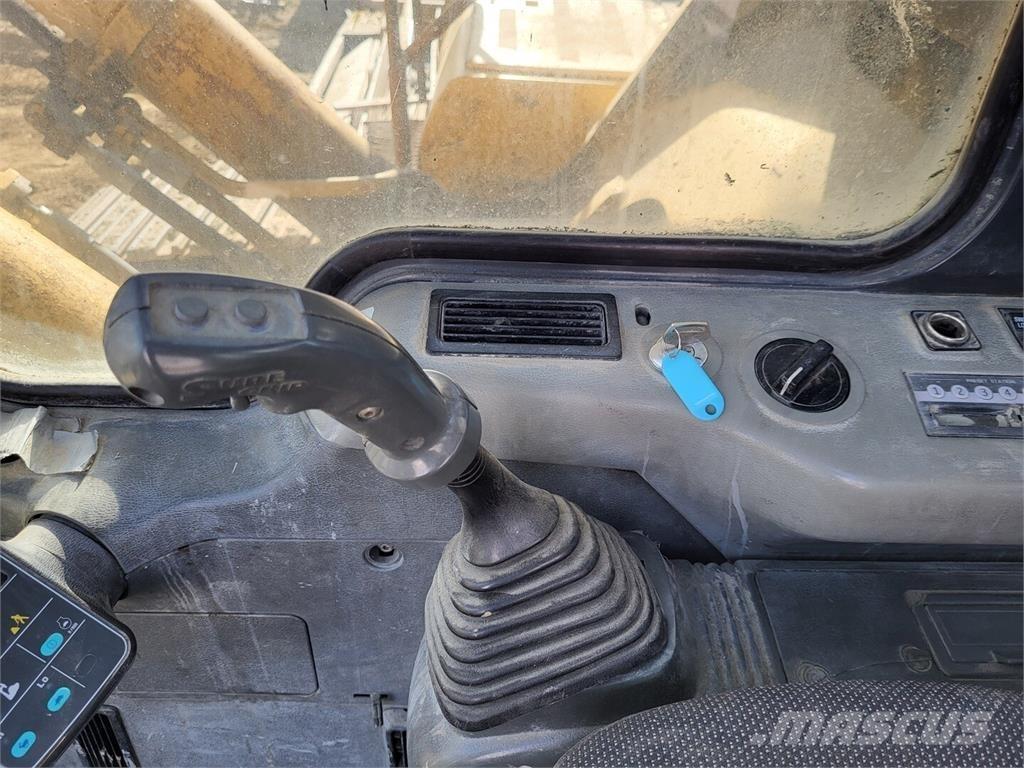 Komatsu PC600LC-6 Kolová rýpadla