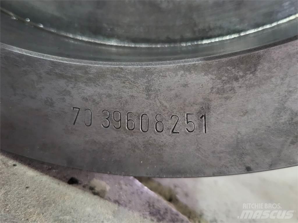 Metso HP300 Drtící zařízení