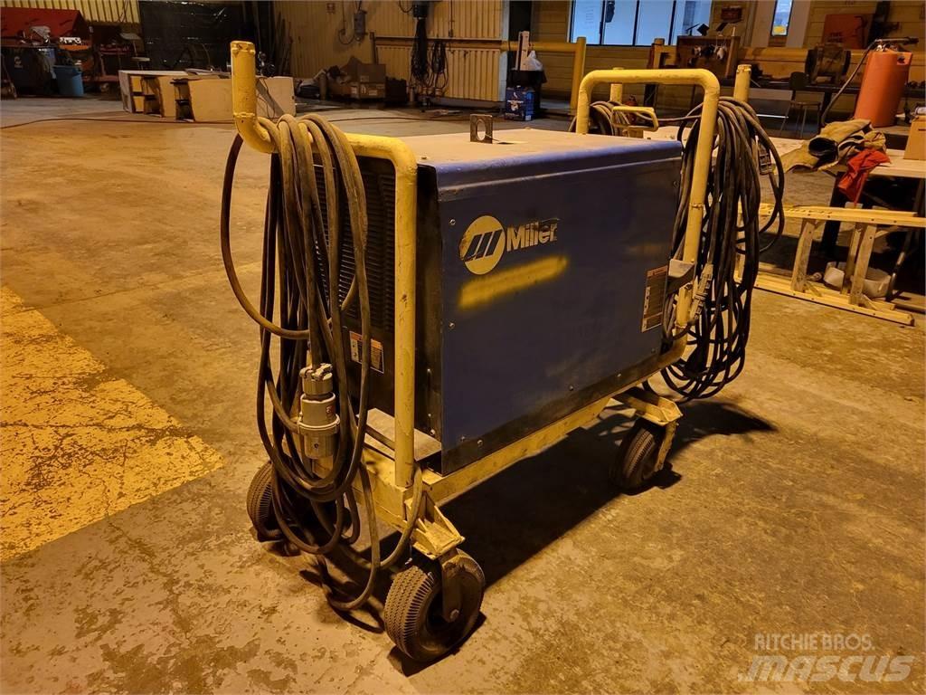 Miller Dimension 652 Svářecí stroje