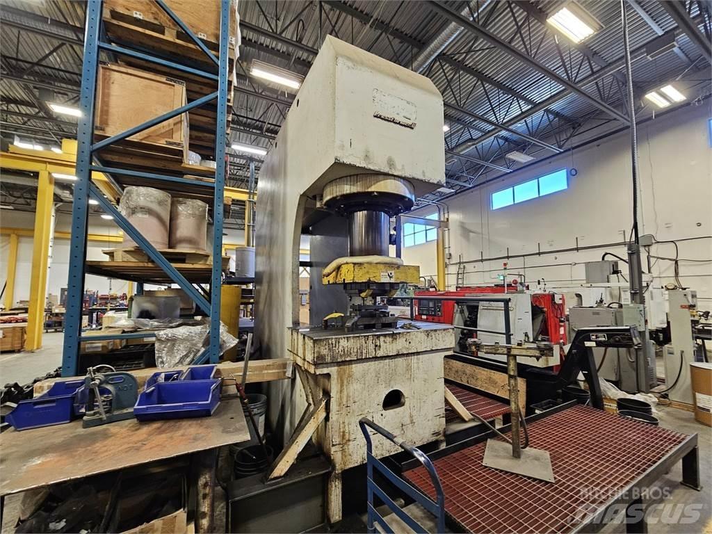 Pacific 300 PF II Ostatní komponenty