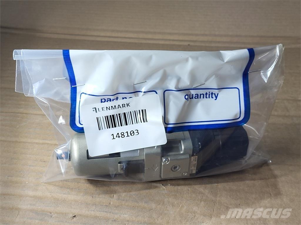 SMC AW30-N02H-Z Stavebnictví - ostatní