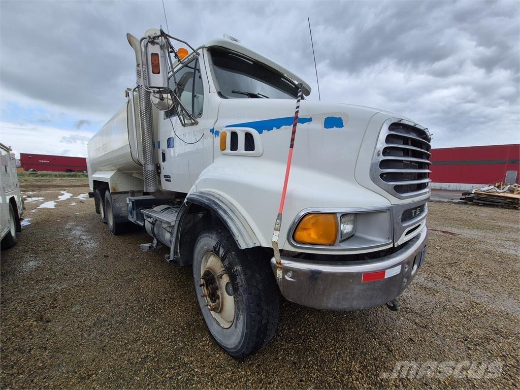 Sterling L9500 Užitkové stroje