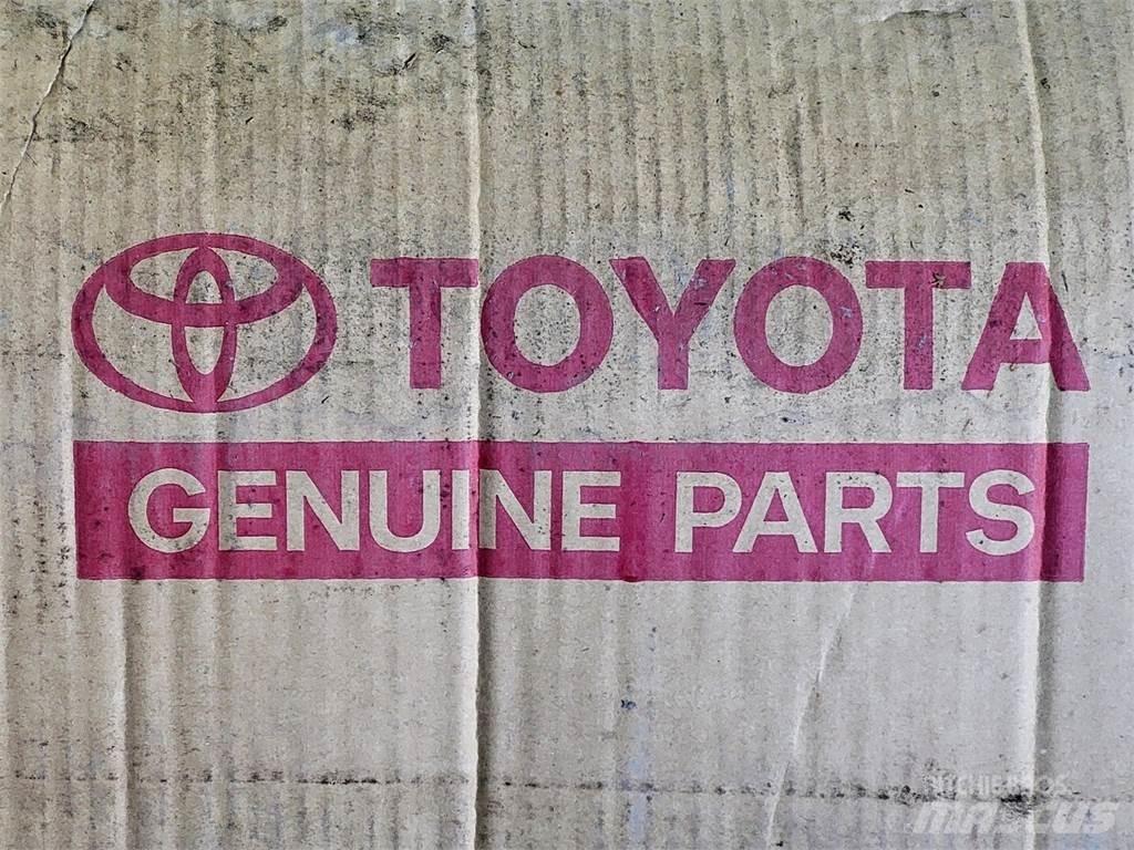 Toyota 67002-60500 Užitkové stroje
