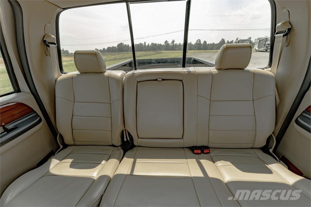 Ford F-350 Další