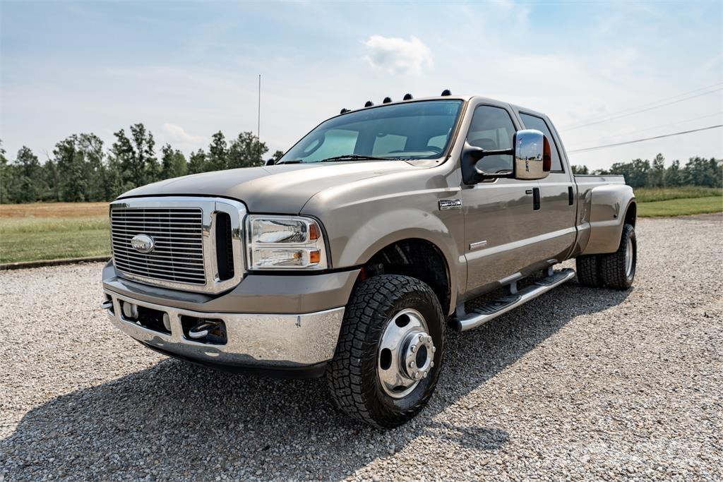 Ford F-350 Další