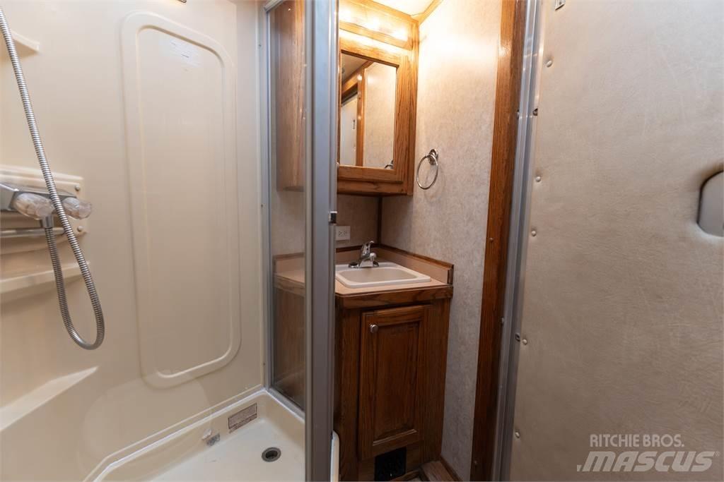 HART 8408LQ Návěsy pro přepravu zvířat