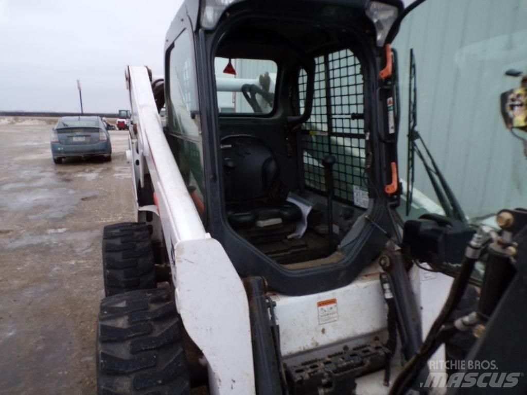 Bobcat S650 Smykem řízené nakladače