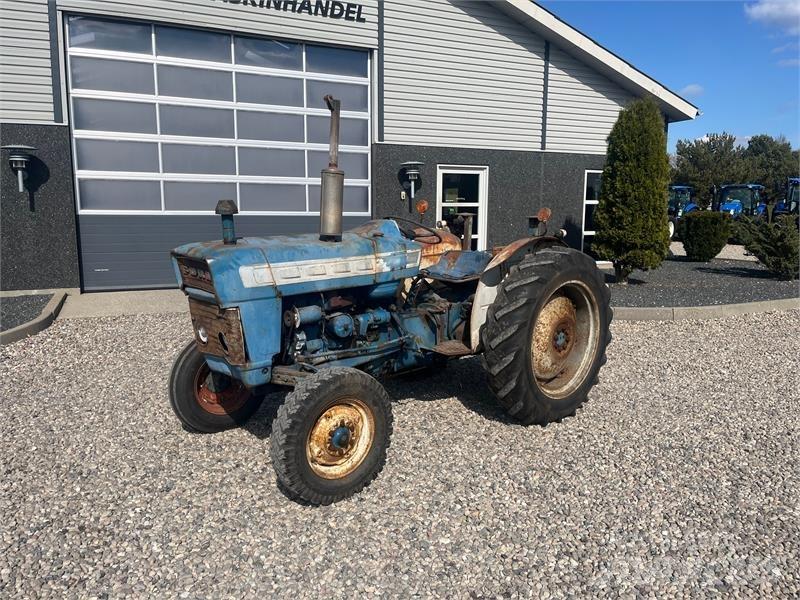 Ford 3000 Traktory