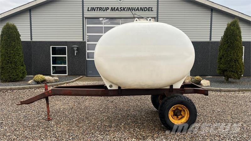  - - - Vandvogn Zavlažovací systémy