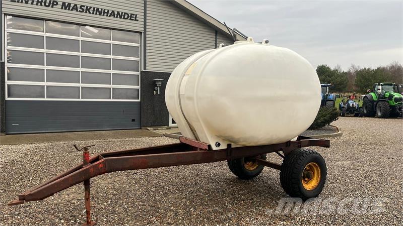  - - - Vandvogn Zavlažovací systémy