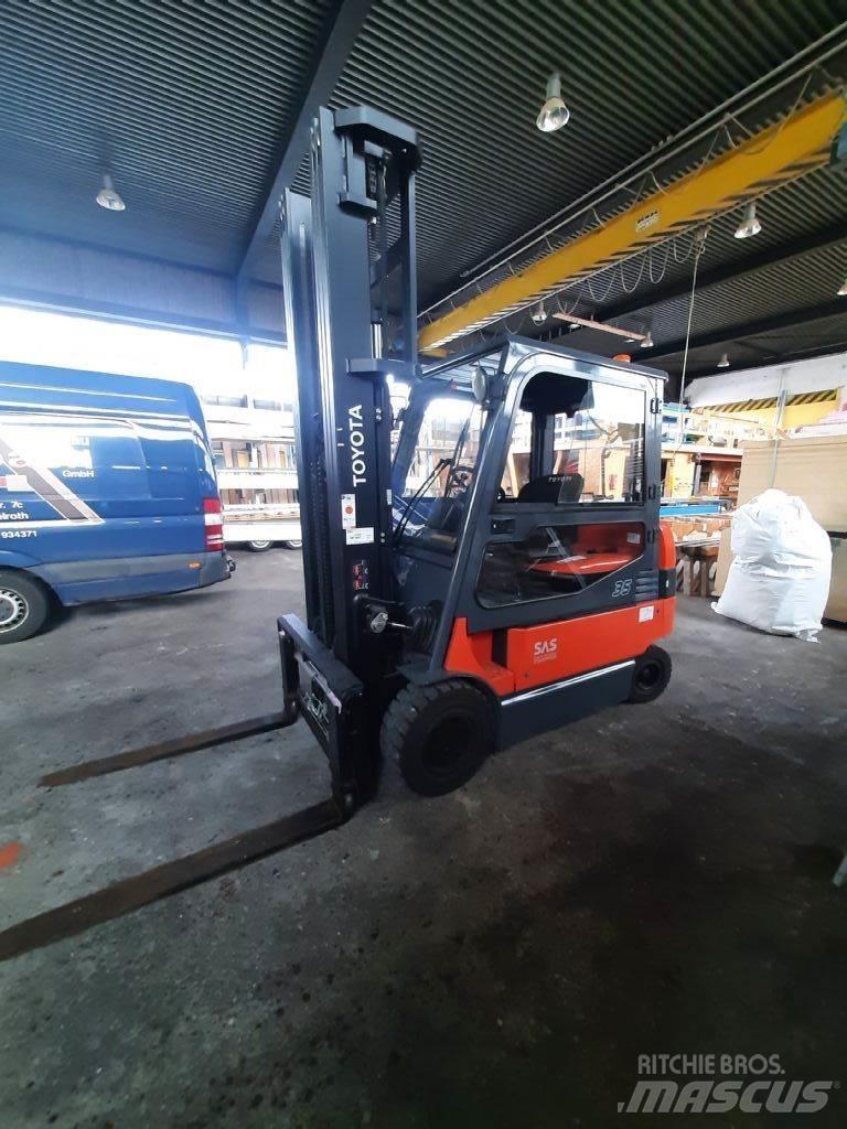 Toyota 7FBMF35 Akumulátorové vozíky